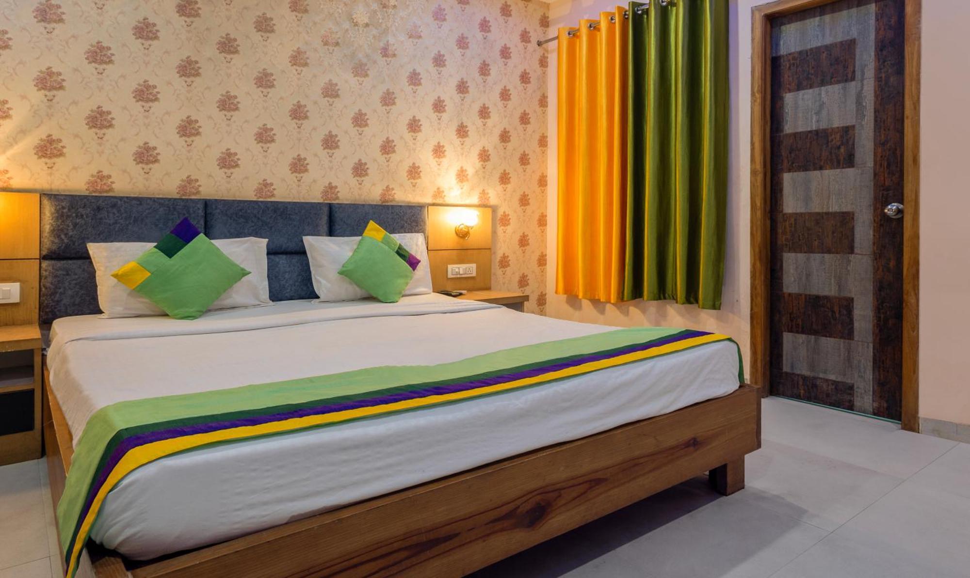 Treebo Shakuntalam, Near Lucknow Airport Hotell Eksteriør bilde